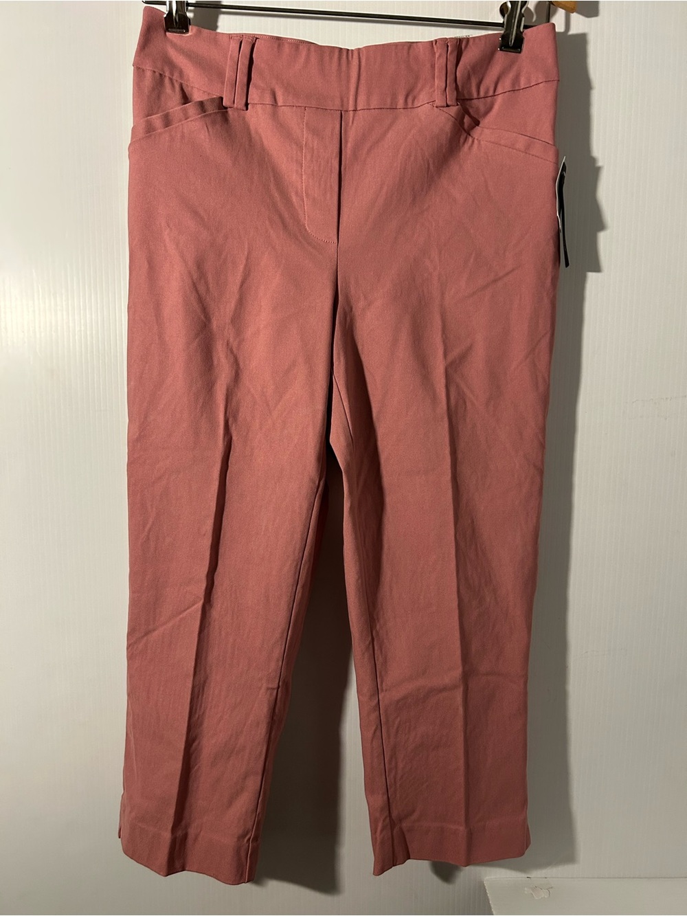 New pull on  Capri 6